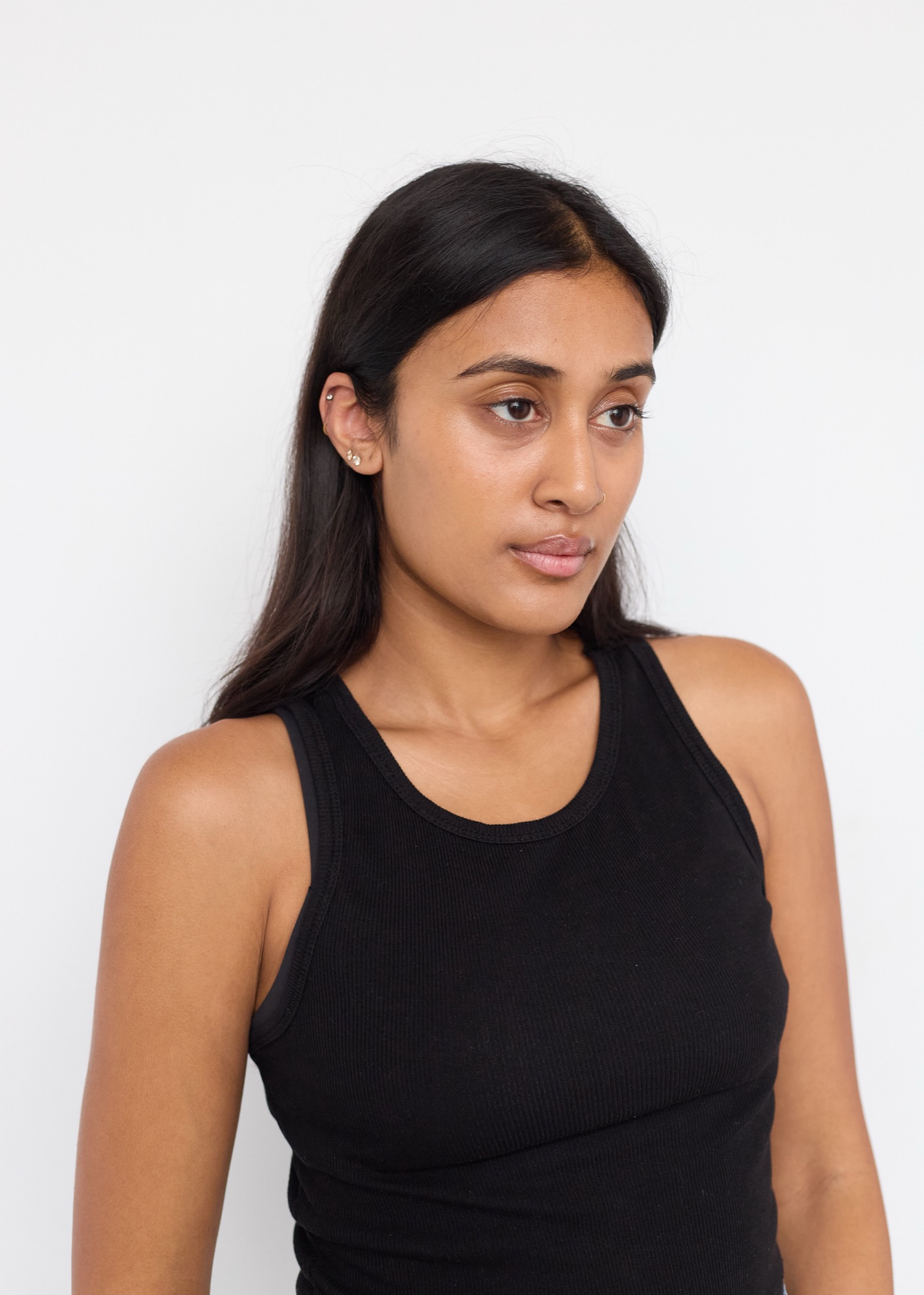 Side-profile model digital of Raagini Gupta
